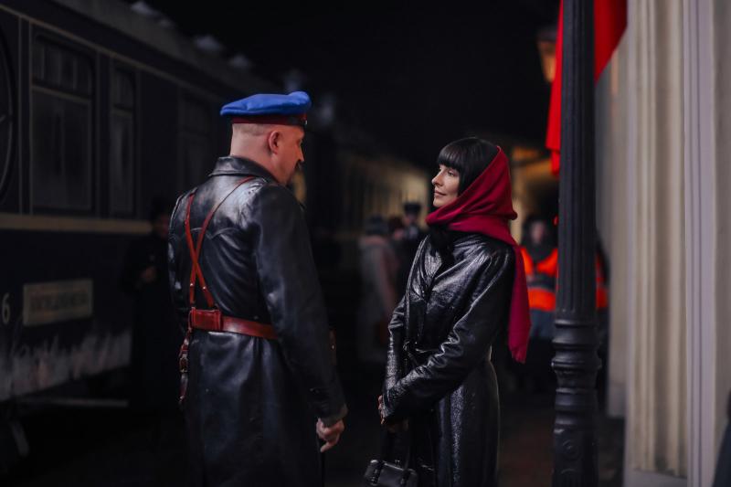 Фильм «Красный шёлк»