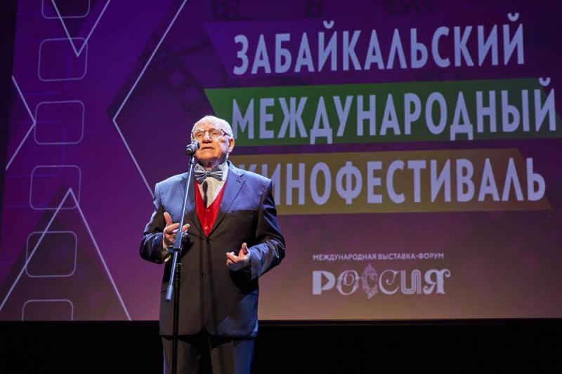 Актёр Валерий Баринов на презентации XI Забайкальского международного фестиваля. Фото с сайта ЗМКФ