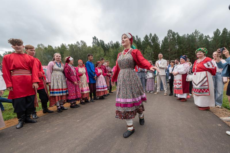 «Семейская круговая». Фото Евгения Галузы